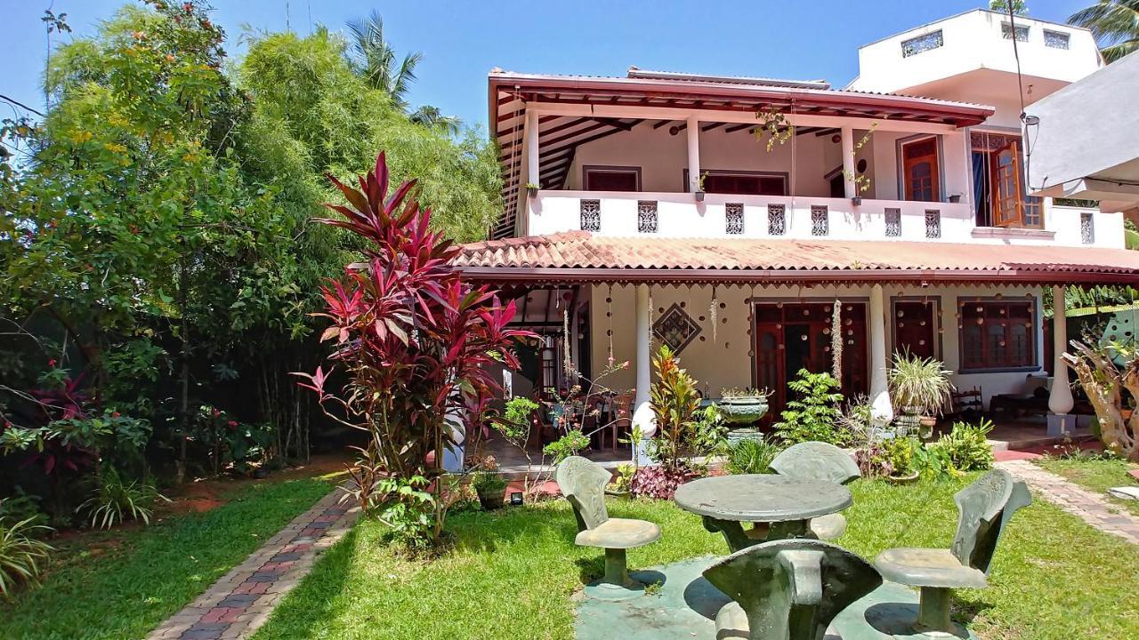 Guest House Basilea Beruwala Exterior foto